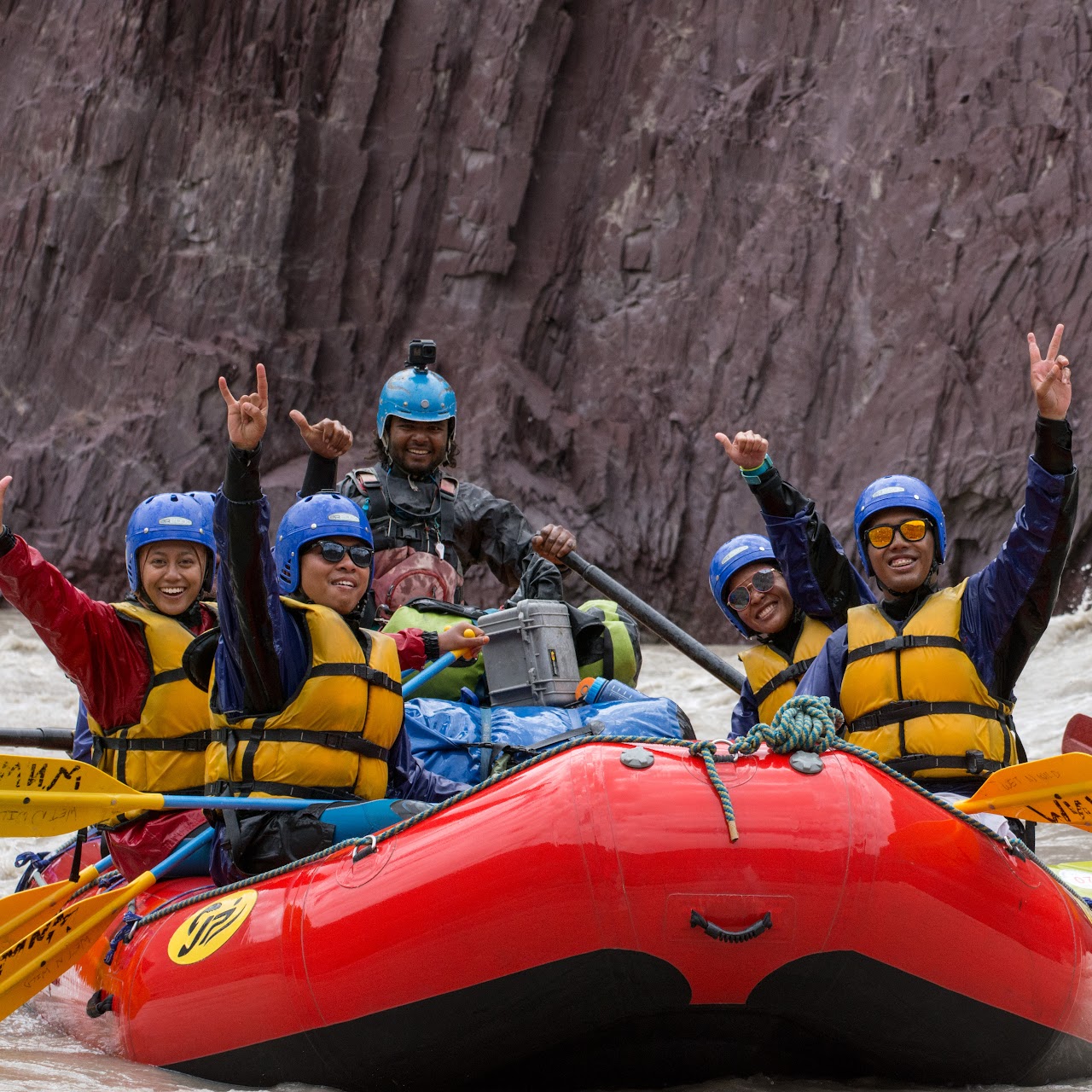 Whitewater rafting in ladakh